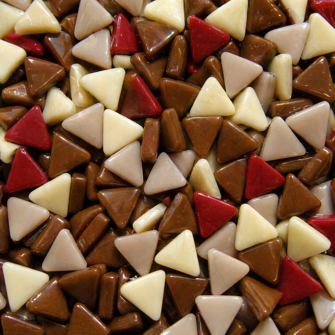 Mini Pastilha de Vidro Triângulo Sortida Castanha