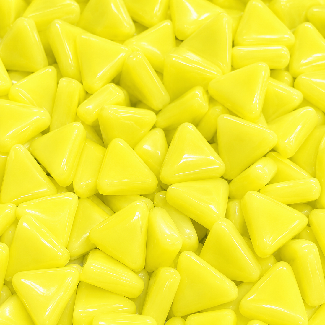 Mini mosaïque en verre triangle  verte jaune