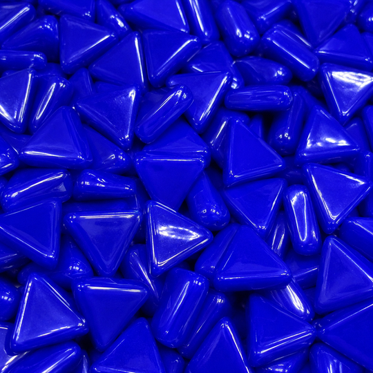 Mini mosaïque en verre triangle bleu brillant