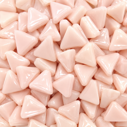 Mini mosaïque en verre triangle rose clair
