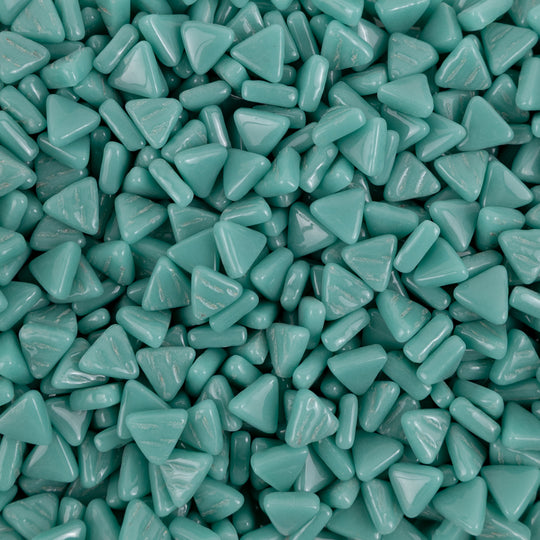 Mini mosaico de vidrio triangular medio cian
