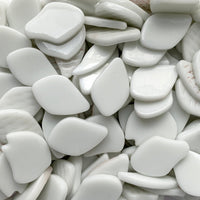 Verre Mosaique - glass mosaic -Glasmosaik-glasmozaïek-Bloemblaadjes Glas Opaalwit - mosaicshop