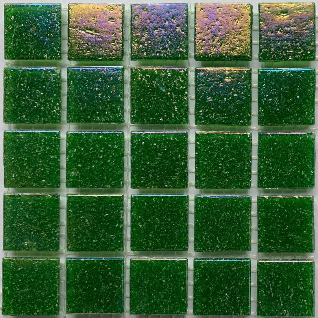 Verre Mosaique - glass mosaic -Glasmosaik-glasmozaïek-Glasmozaiek Iriserend 20mm Abalone - mosaicshop