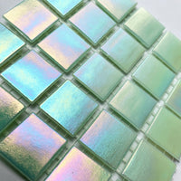 Verre Mosaique - glass mosaic -Glasmosaik-glasmozaïek-Glasmozaiek Iriserend 20mm Parelgroen - mosaicshop