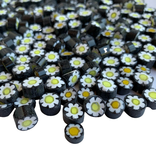 Millefiori Fleur Noir/ Jaune / Blanc 7/8 Translucide