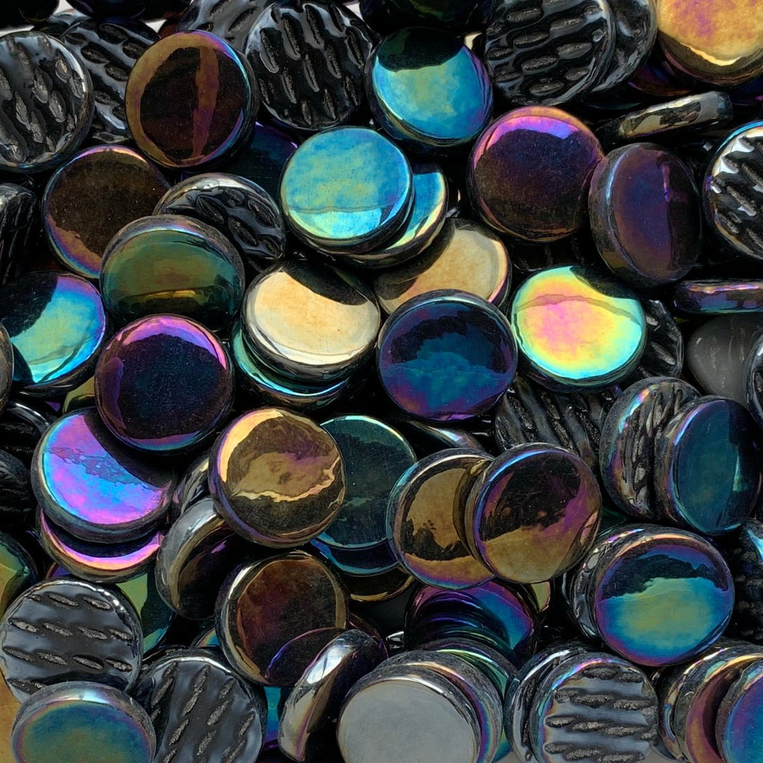 Verre Mosaique - glass mosaic -Glasmosaik-glasmozaïek-Ronde Glastegel Parelmoer 18mm Zwart - mosaicshop
